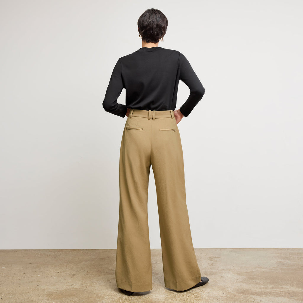 Bia Pleated Trouser - Air Twill :: Macaroon