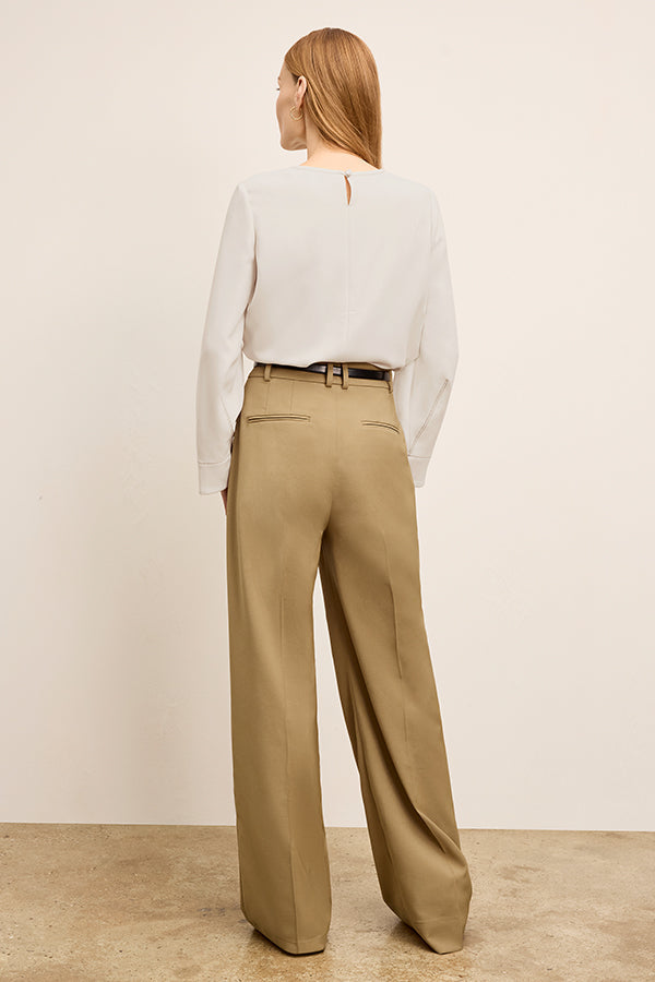 Bia Pleated Trouser - Air Twill :: Macaroon