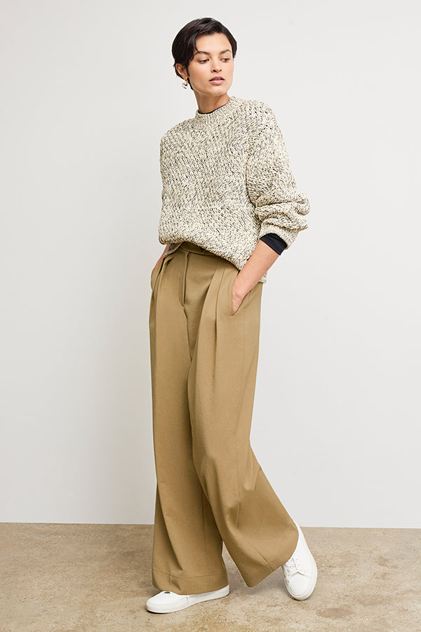 Bia Pleated Trouser - Air Twill :: Macaroon