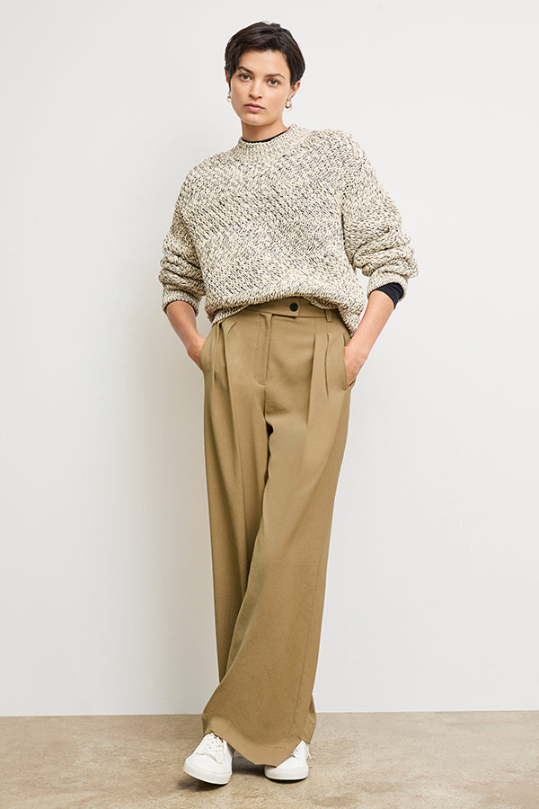 Bia Pleated Trouser - Air Twill :: Macaroon