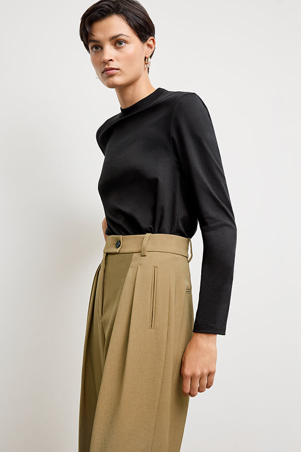 Bia Pleated Trouser - Air Twill :: Macaroon