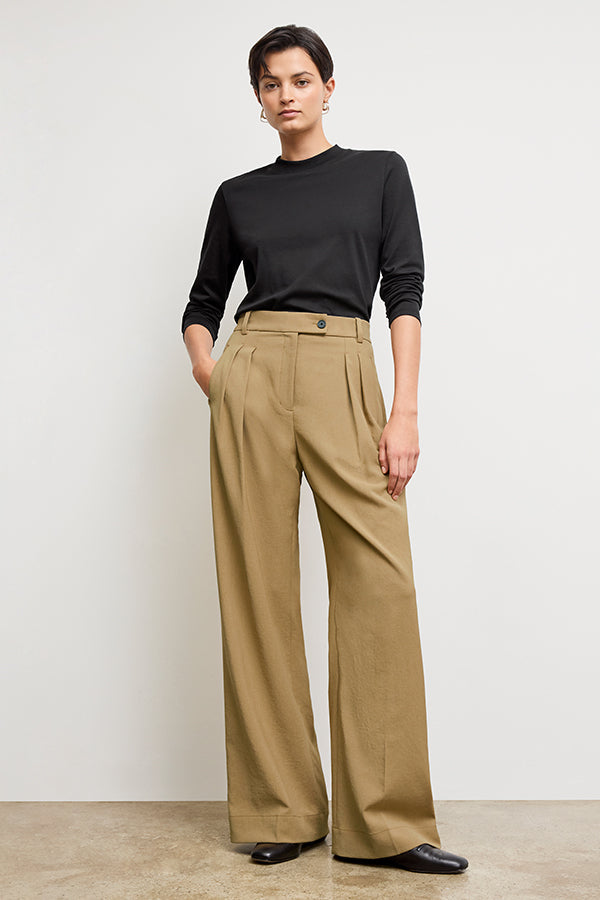 Bia Pleated Trouser - Air Twill :: Macaroon